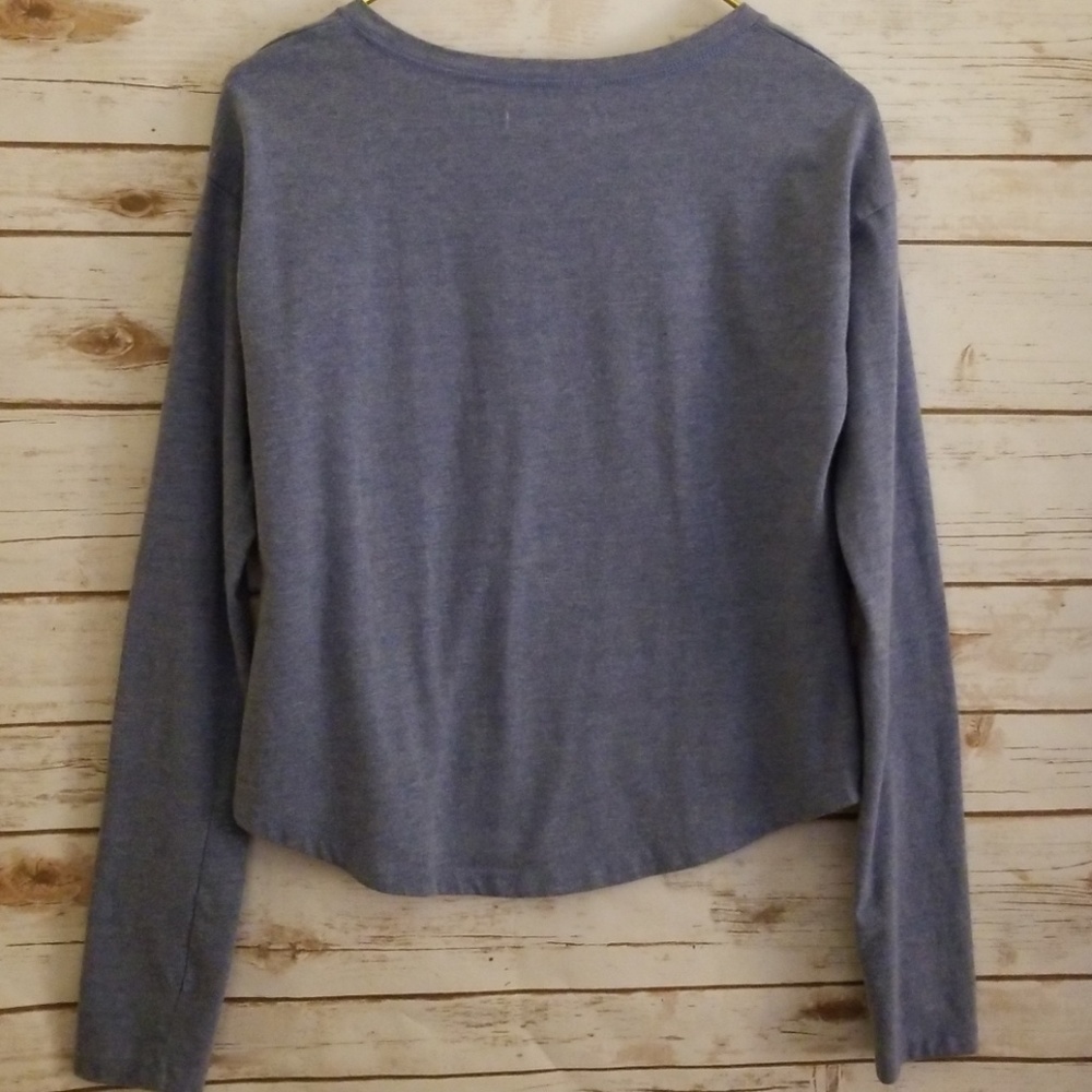 Abercrombie &Fitch Long Sleeves Top - Picture 2 of 4